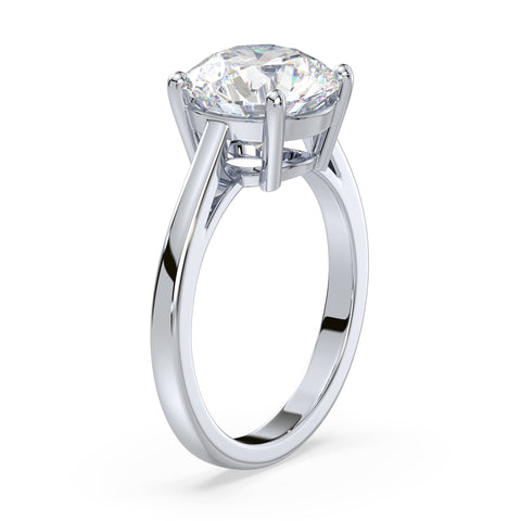 Elegant Round Diamond Ring